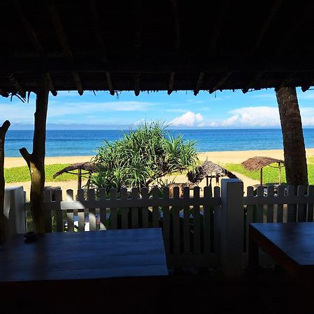 Sailors' Bay Bed and Breakfast Hikkaduwa Exteriör bild
